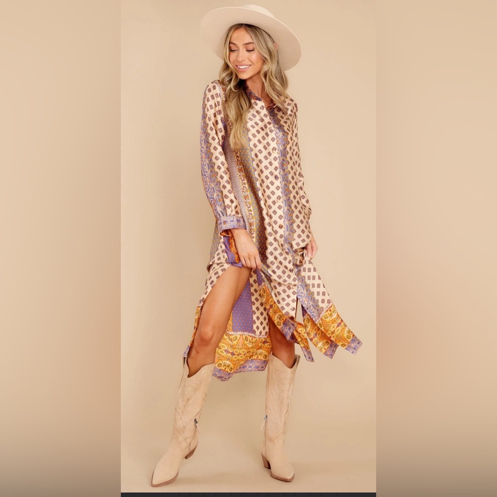 Aura Fine Lines Beige Print Midi Dress
